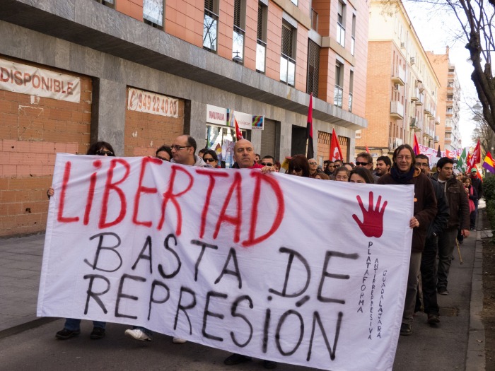 basta-de-represion-2r.jpg