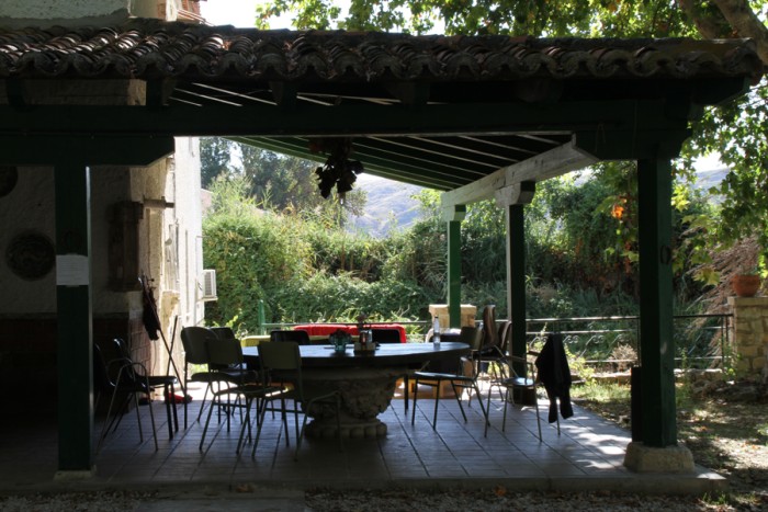 89morning-table.jpg
