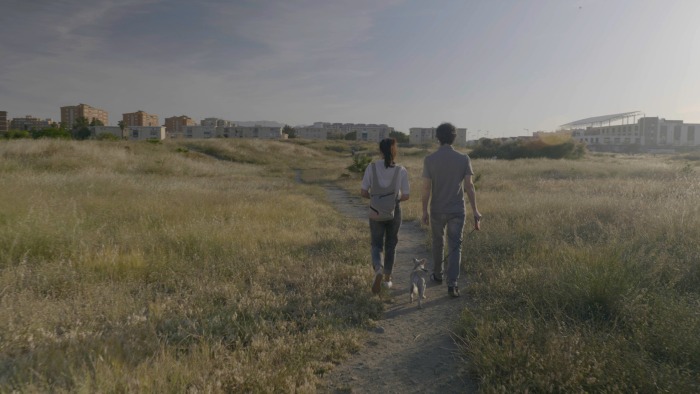 Estreno Capítulo 2 / Se vende