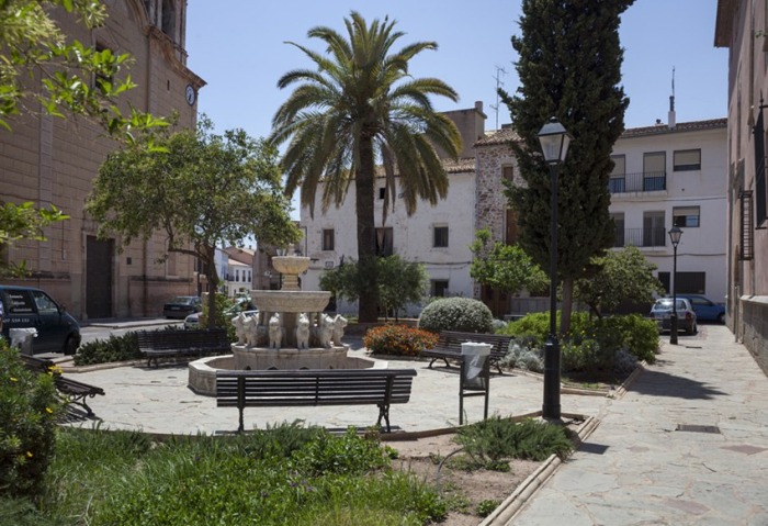 plaza-leones-2.jpg